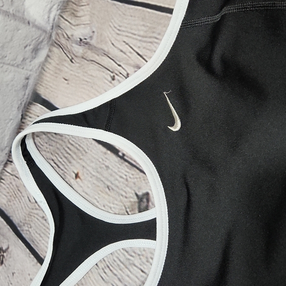 Nike Razor-back top, Size - Picture 3 of 8